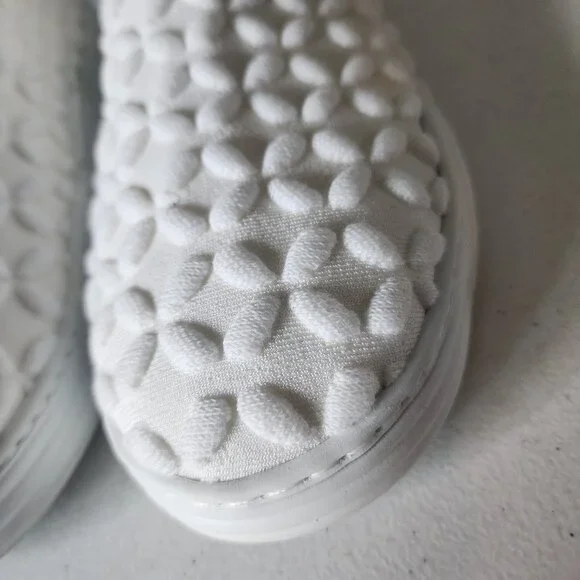 Alaia Knit Sneaker "EUC" - Picture 14 of 16